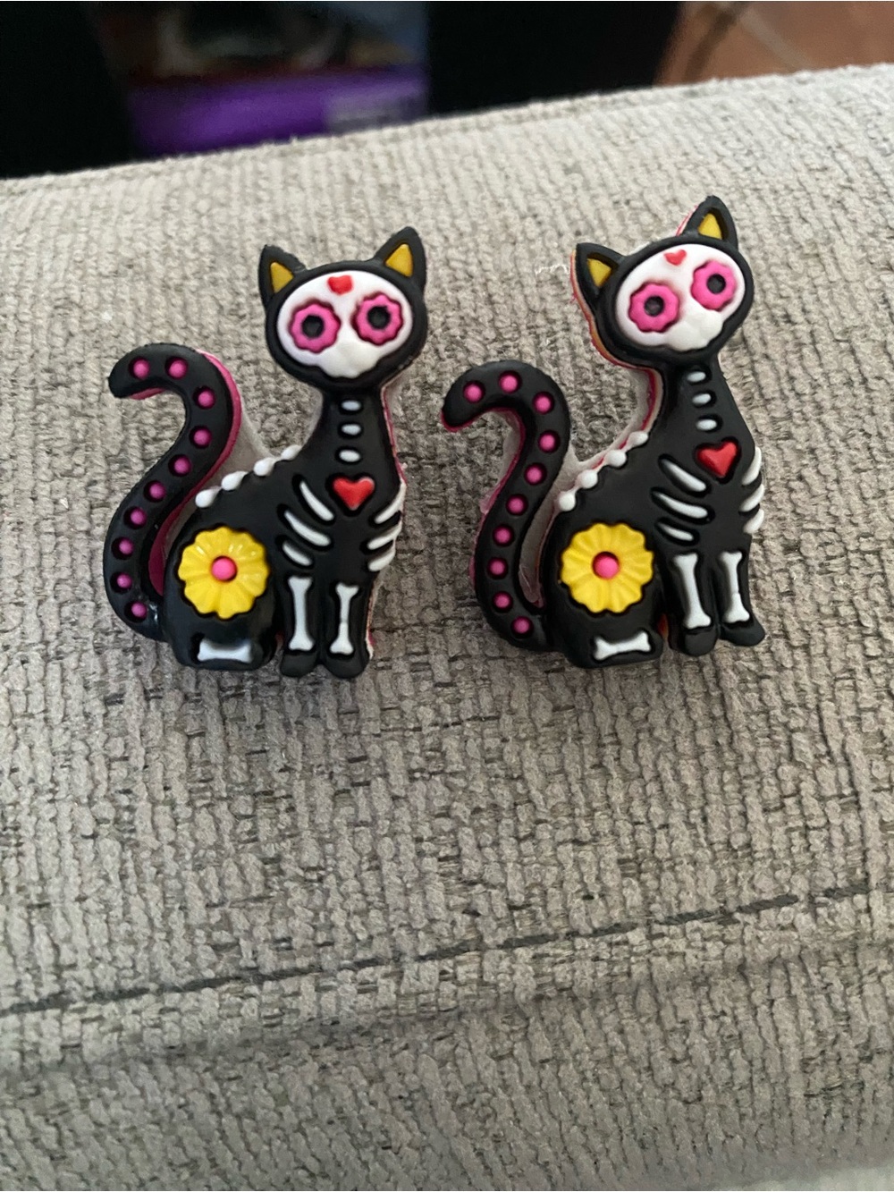Day of the Dead Cat earrings - Pink & Yellow Accents.
